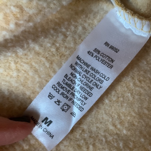 PARK CITY Wasatch Mountains UTAH Mustard Yellow Pullover DISTRESSED Sweatshirt - Picture 8 of 13